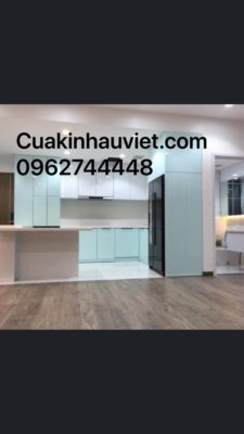 canh kính tủ áo