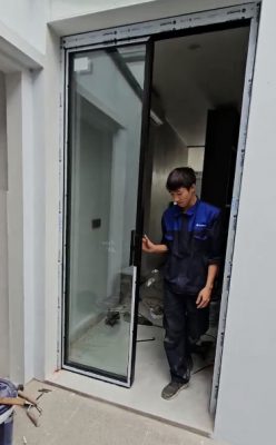 Thợ Sửa Chữa Lắp Đặt Hệ Cửa Trượt Quay Slim Tại Khu Đô Thị Times City -Vĩnh tuy-Hai Bà Trưng-Hà Nội