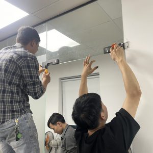 giá rẻ tháo dỡ vách kính văn phòng Hà Nội